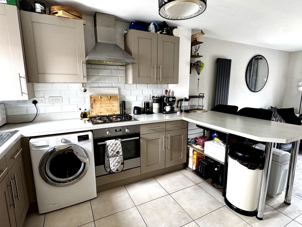 Property photo 3 of 17 Img_0596 2