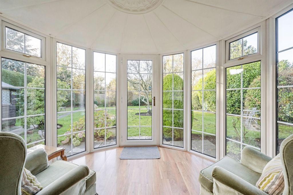 Property photo 3 of 17