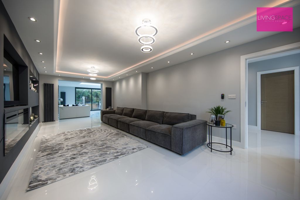 Property photo 1 of 35