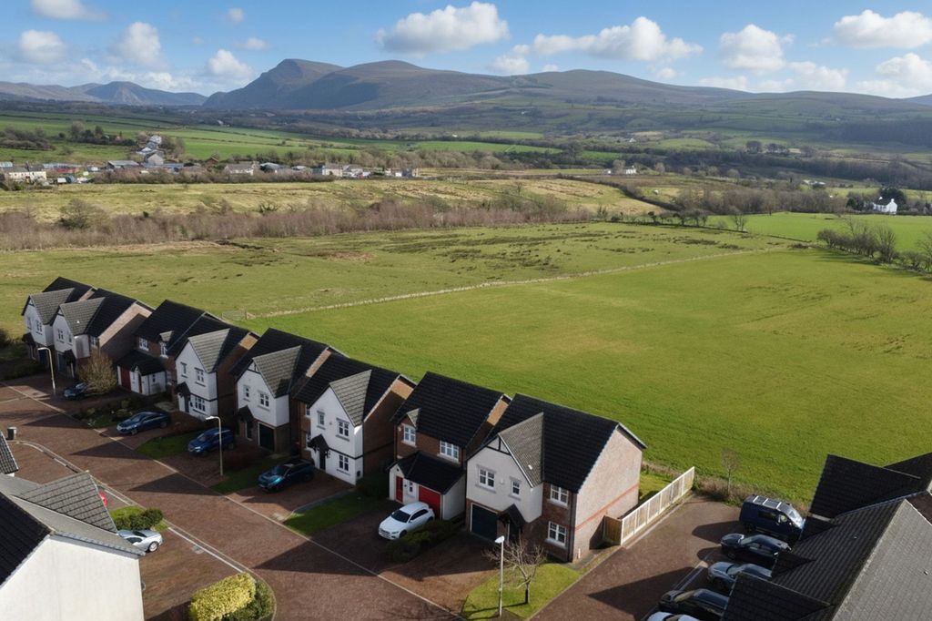 Property photo 1 of 26