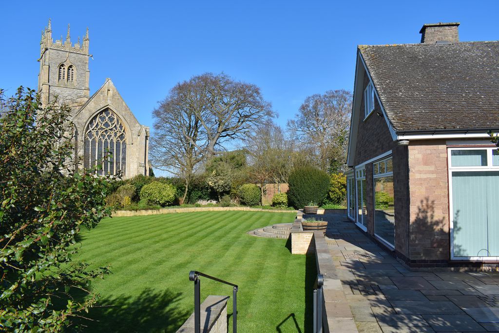 Property photo 2 of 23 Photo 26