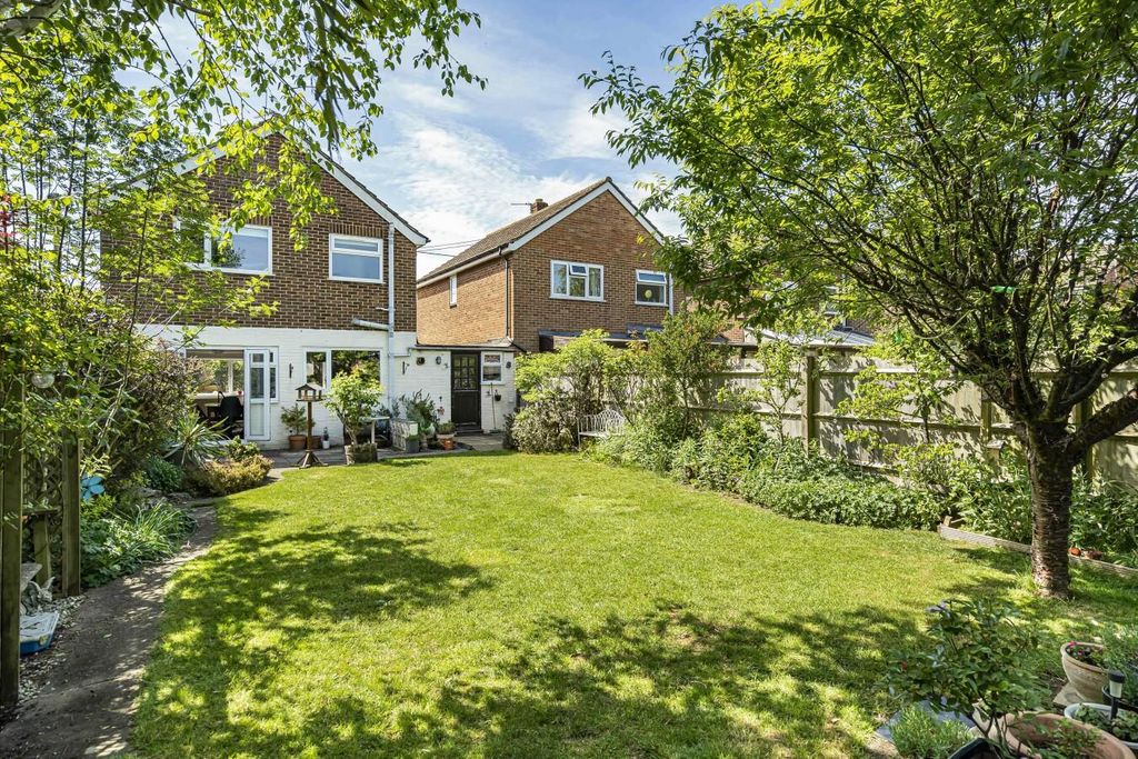Property photo 2 of 23 3828806_Preview.Jpg