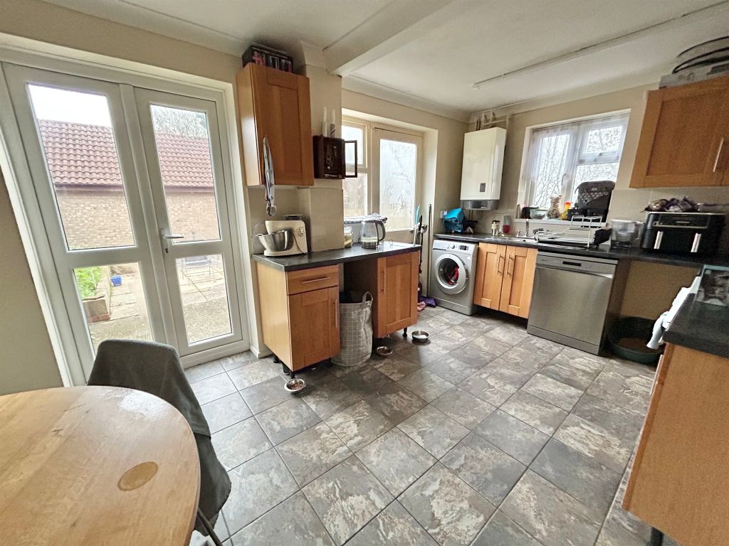 Property photo 3 of 9