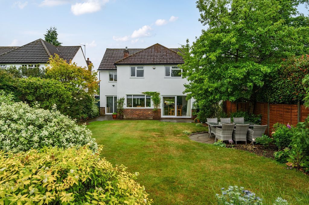 Property photo 2 of 13