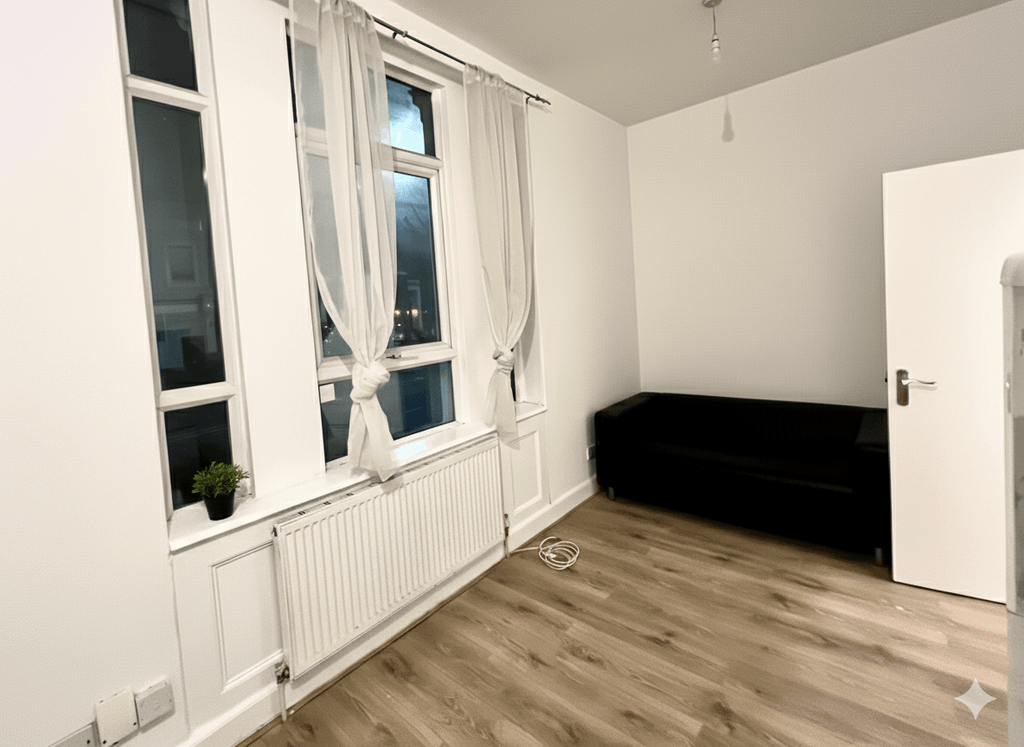 Property photo 3 of 8 Gallery