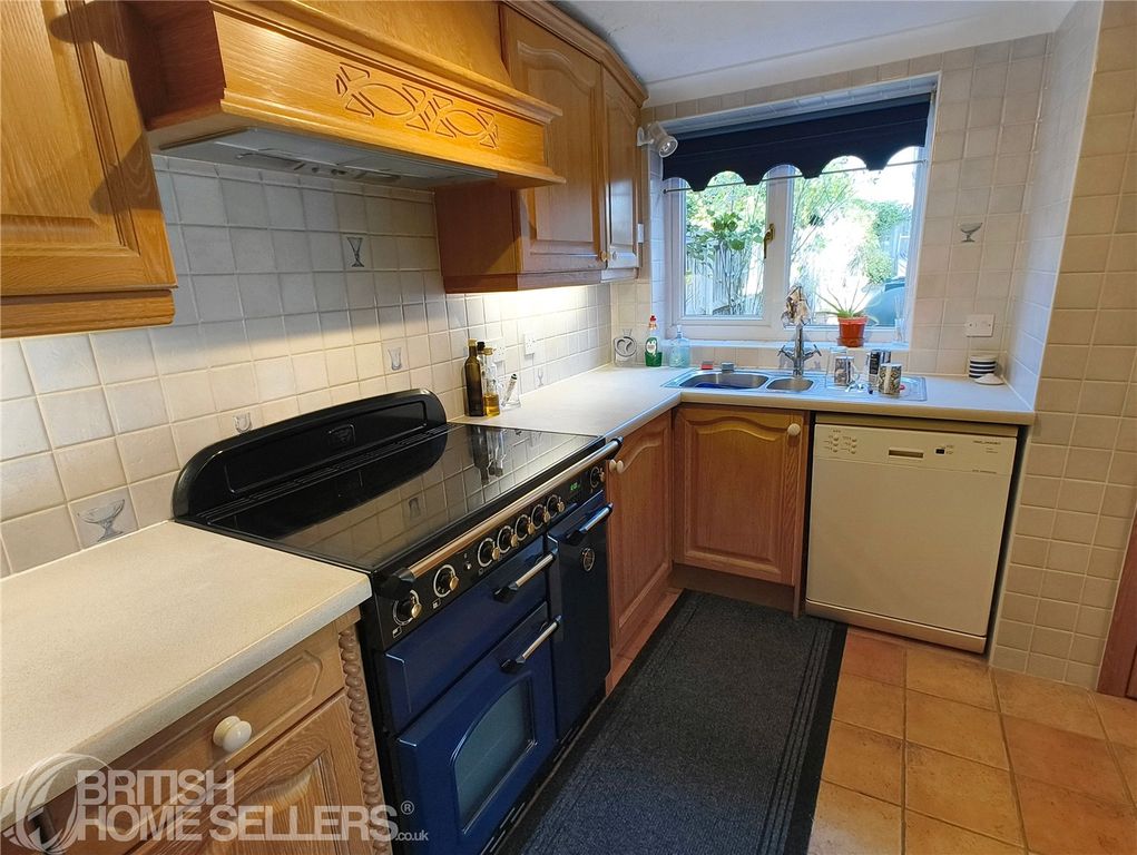 Property photo 3 of 24 Picture No. 10