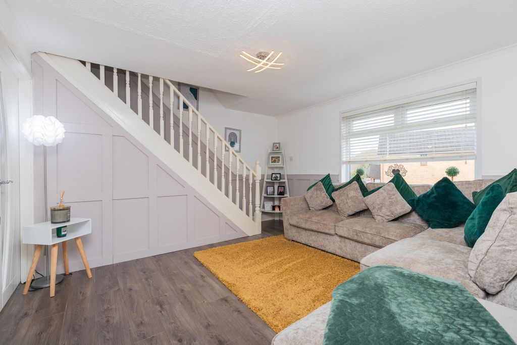 Property photo 3 of 24 302 Ritchie Park Johnstone Pa5 8Jn L-3