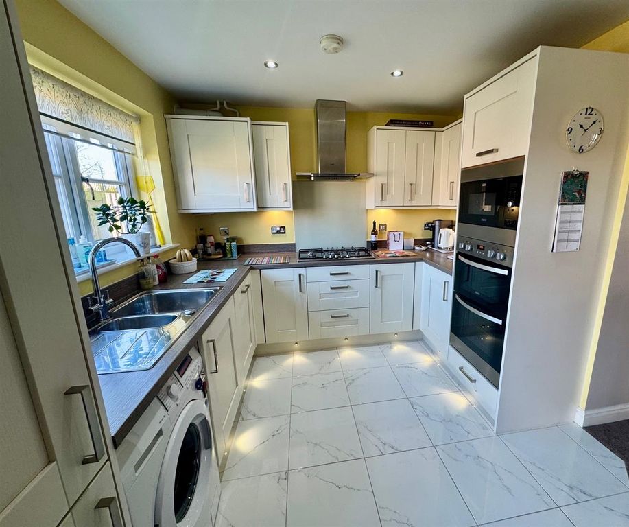 Property photo 2 of 23 Kitchen - Diner 5.Jpg