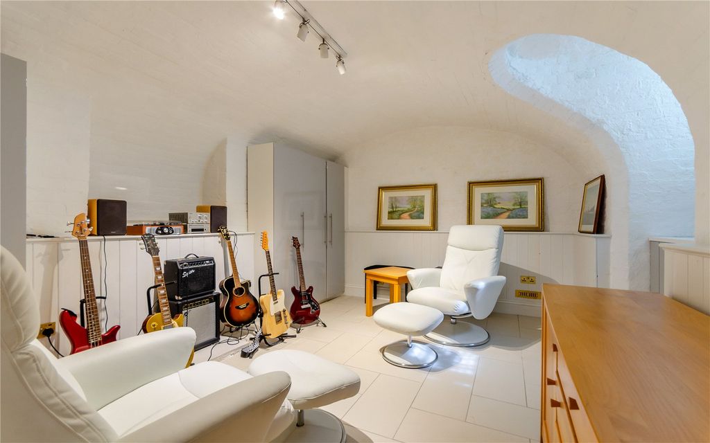 Additional image 15 of 5 bed detached house for salePark Terrace, The Park, Nottingham NG1