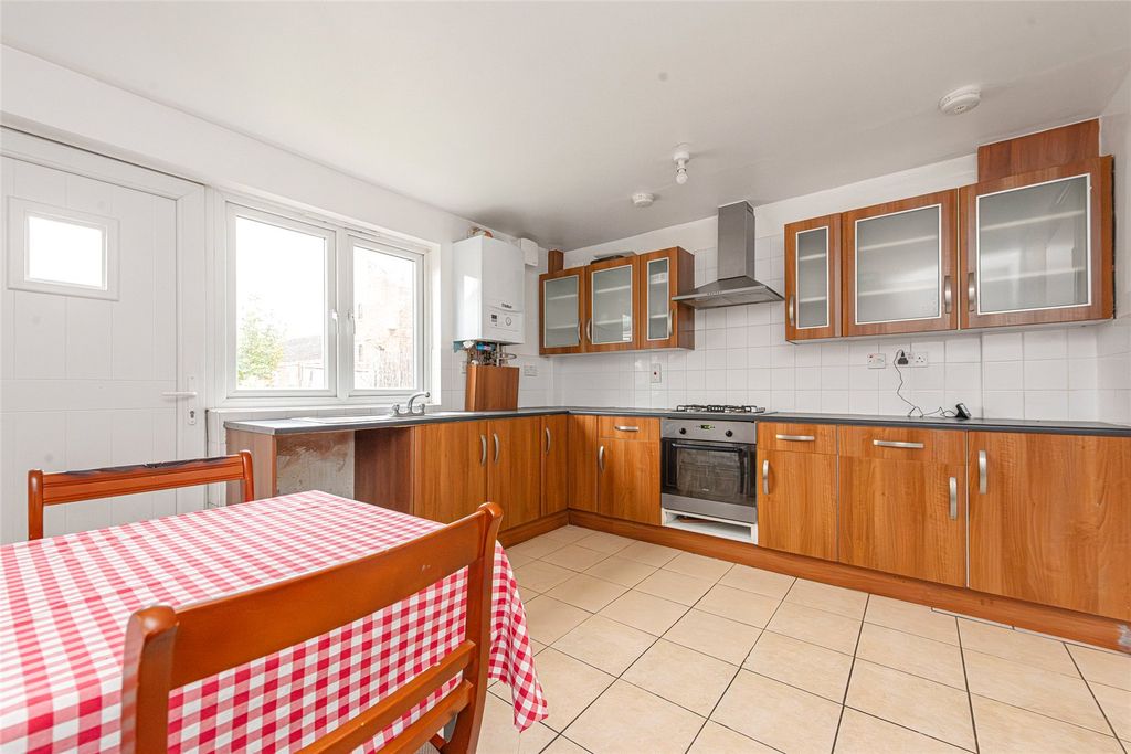 Property photo 2 of 9 Picture No. 05