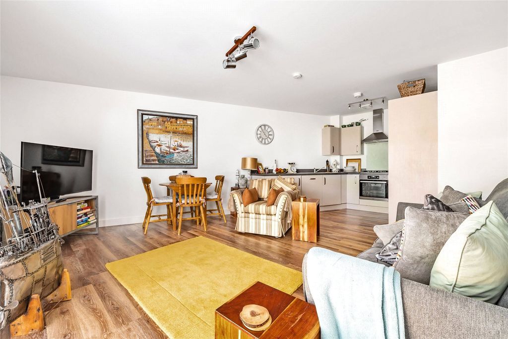 Property photo 2 of 11 Picture No. 02