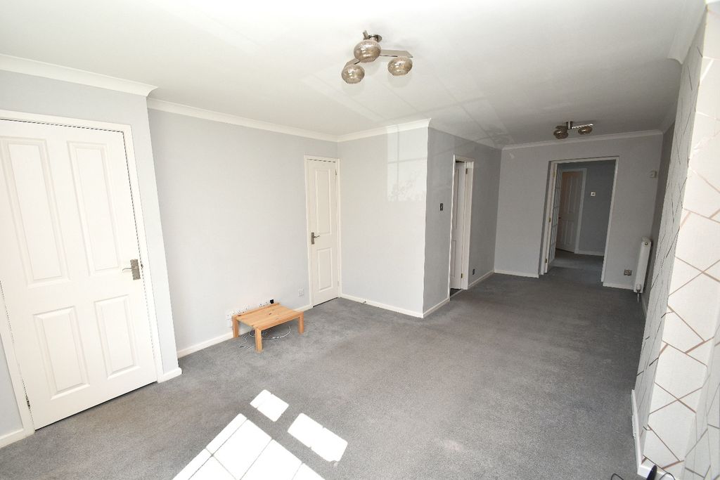 Property photo 2 of 20 4979284