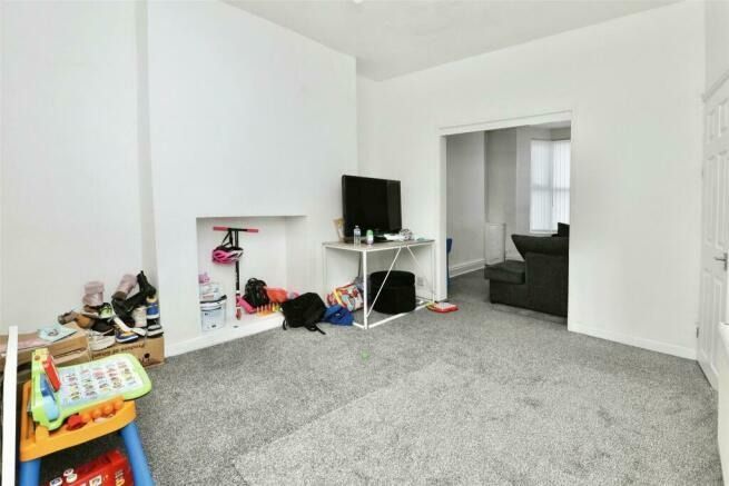 Property photo 3 of 11 4315525