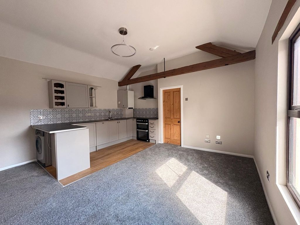 Property photo 2 of 14 Picture No. 05