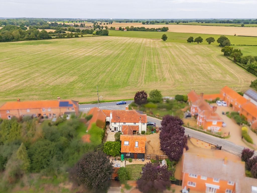 Property photo 2 of 43