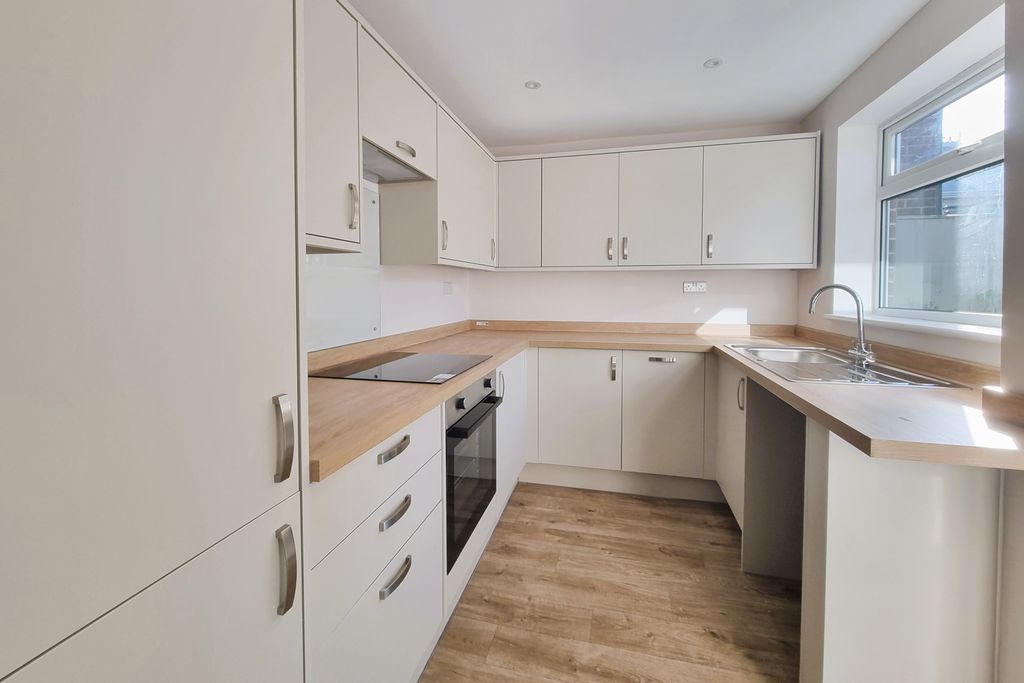 Property photo 2 of 14 20260414_084813