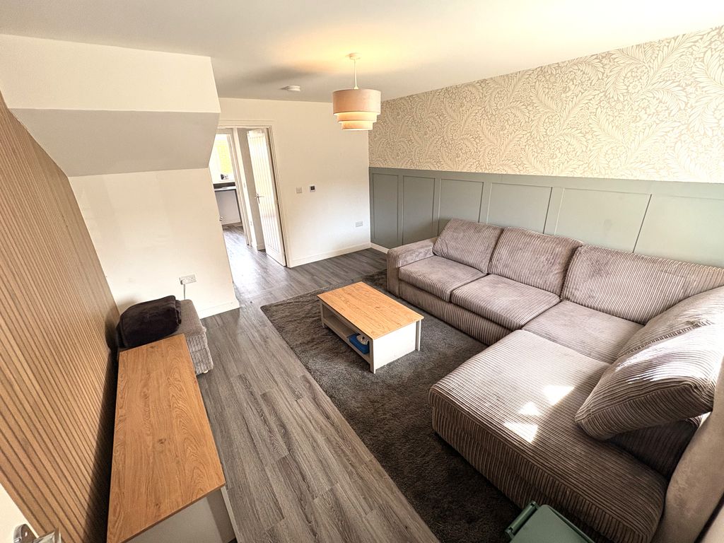 Property photo 3 of 18 Lounge.3