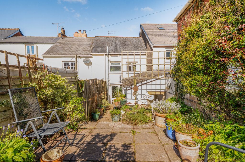 Property photo 1 of 27 1438348-25-69d679...