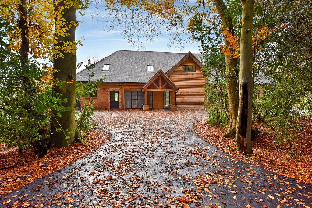 Property photo 2 of 16 Picture No. 17