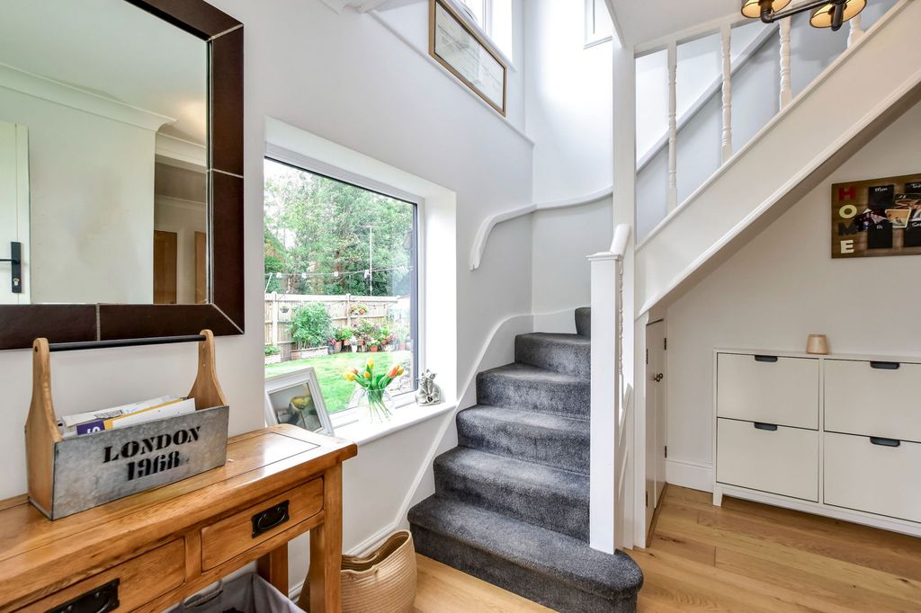 Property photo 2 of 46