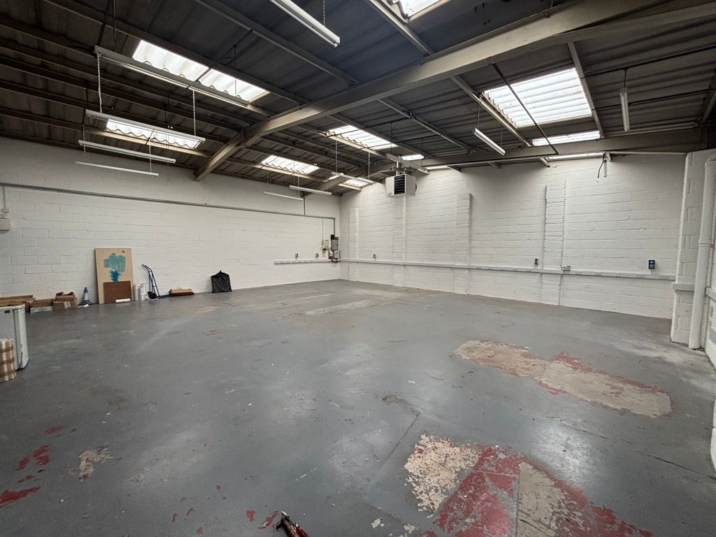 Property photo 3 of 8 Photo 9