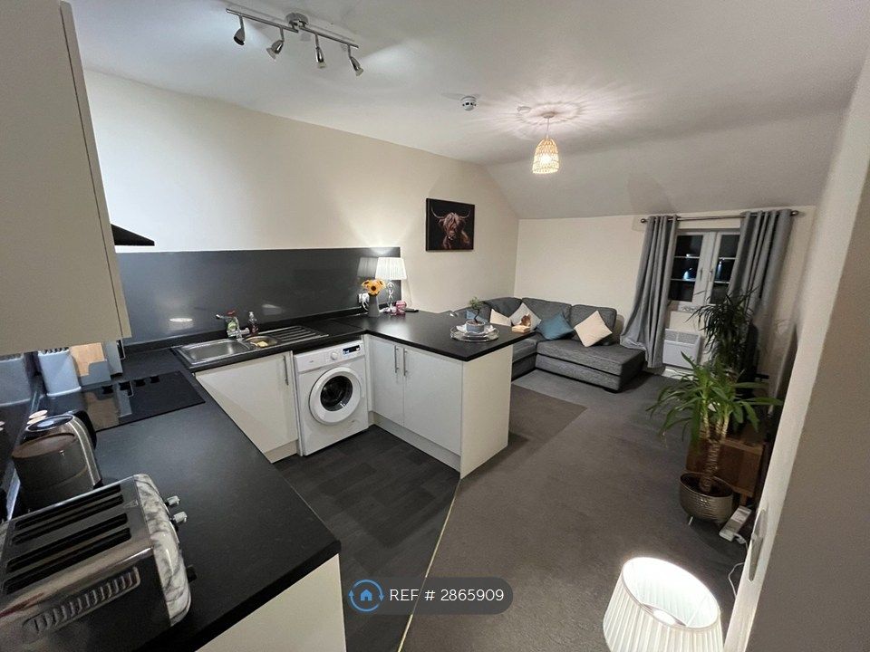 Property photo 3 of 7 Open Plan Living / Kitchen Area