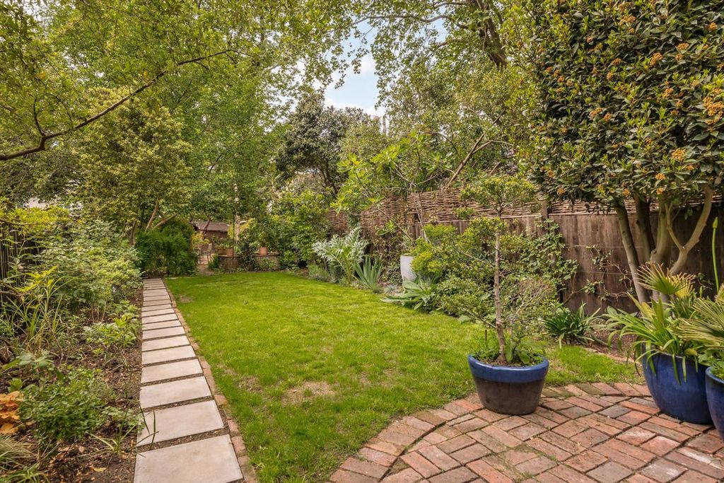 Property photo 3 of 15