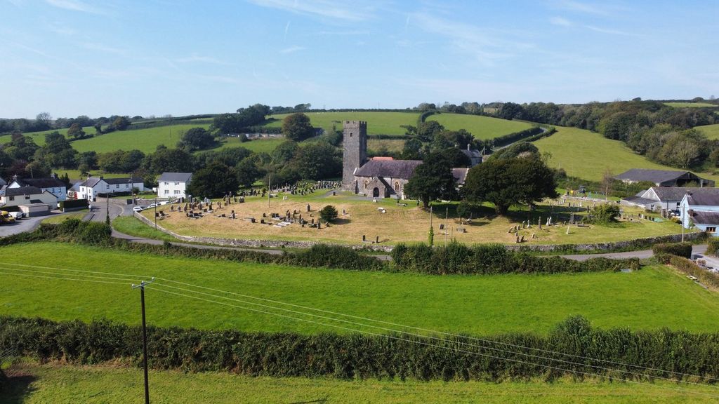 Property photo 1 of 9