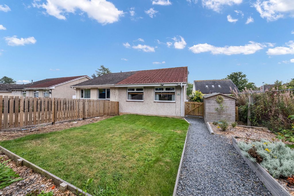 Property photo 1 of 27