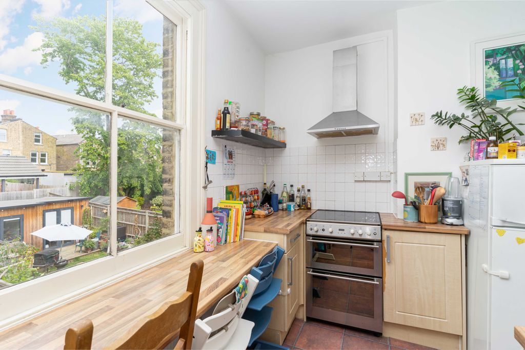 Property photo 3 of 13