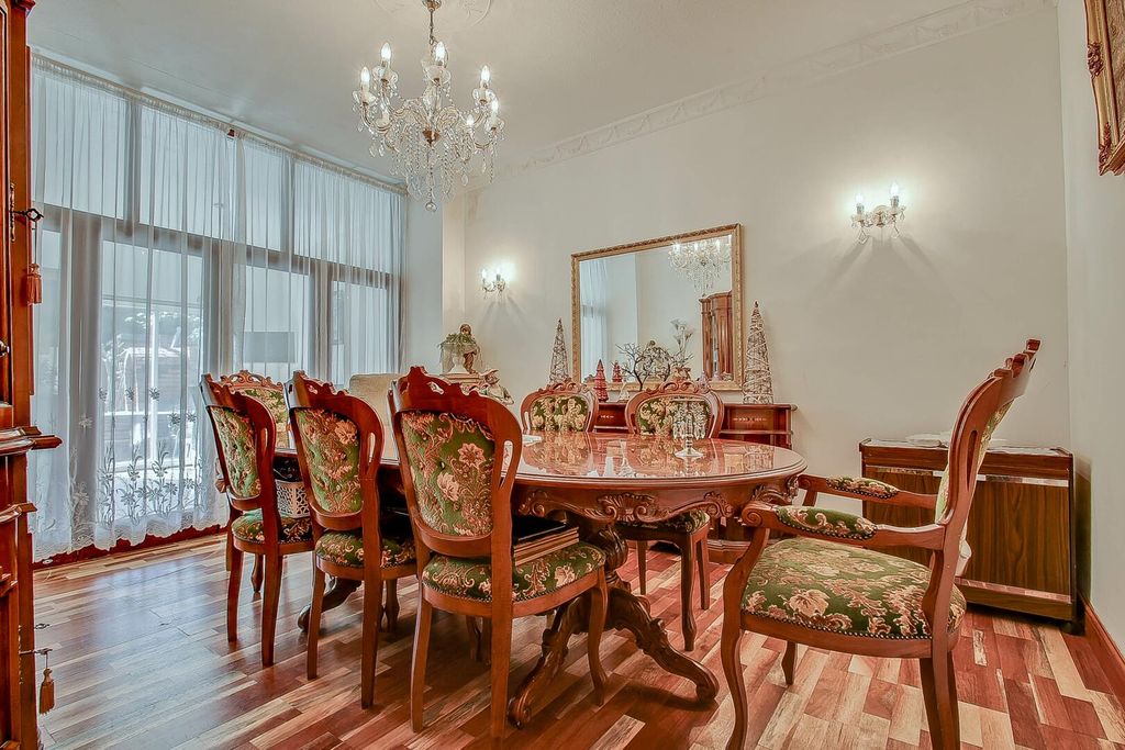 Property photo 3 of 15 Dining Room
