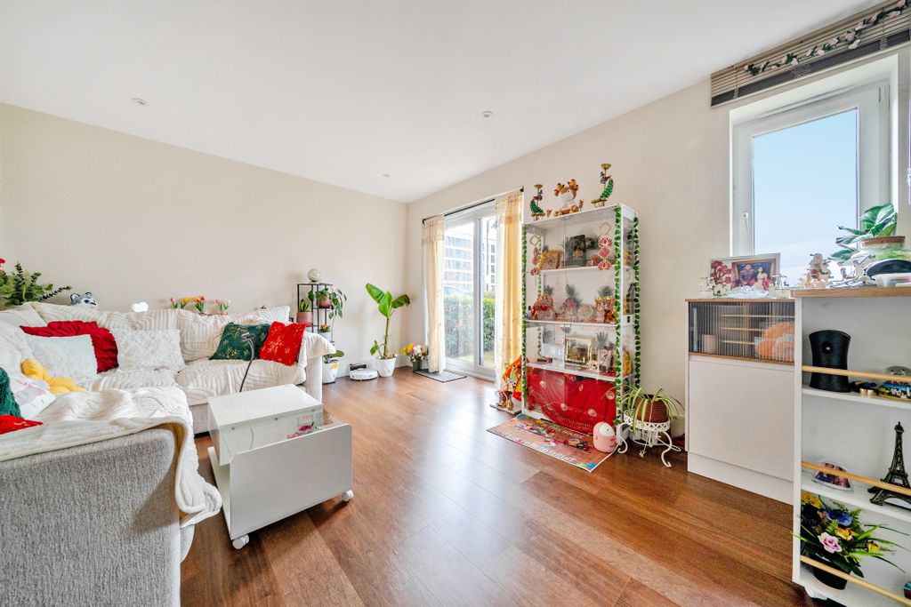 Property photo 3 of 16