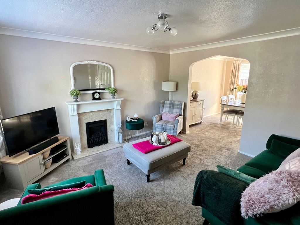 Property photo 3 of 16 Img_7401