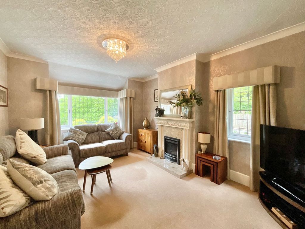 Property photo 3 of 37