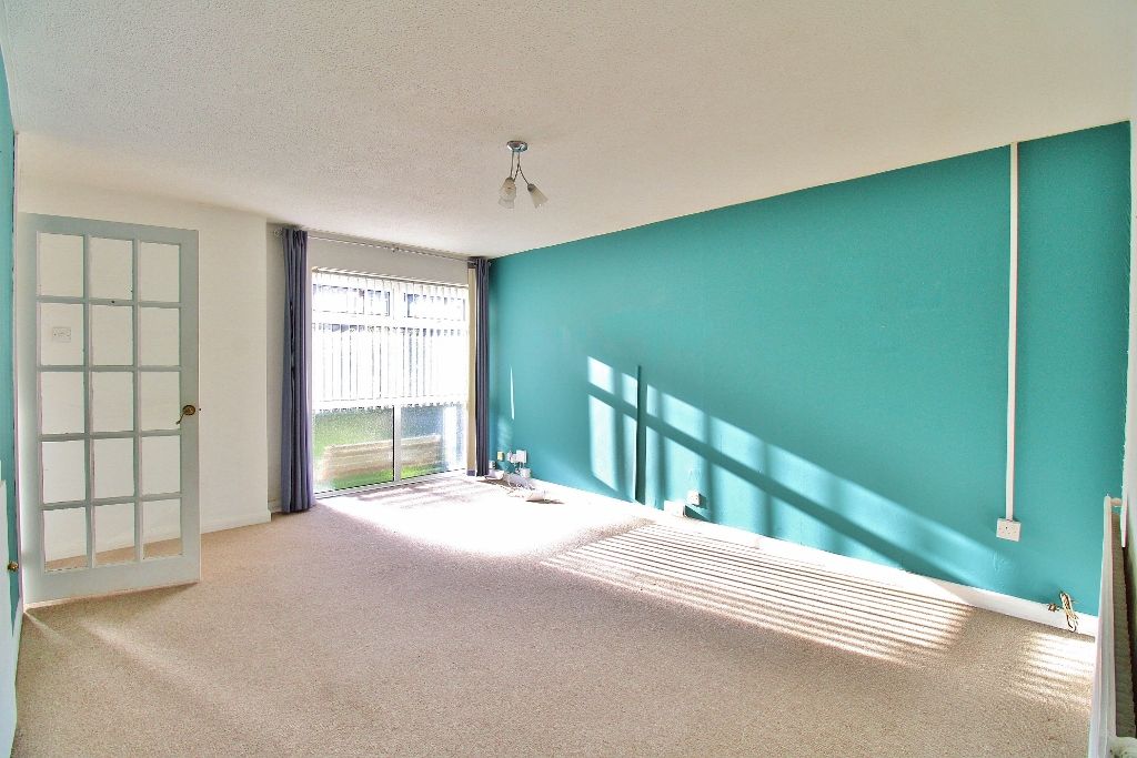 Property photo 3 of 27