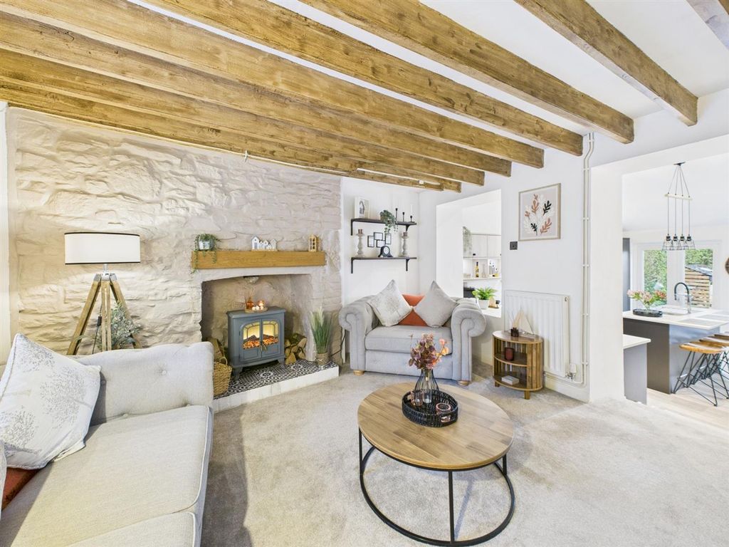 Property photo 3 of 34 Cam05474G0-Pr0048-Still007.Jpg