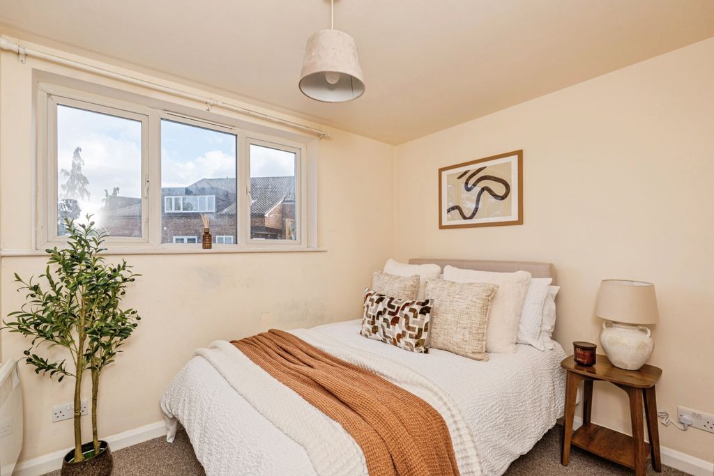 Property photo 1 of 8 Pbox-Img.Jpg