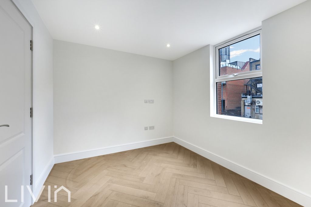 Property photo 3 of 12 3