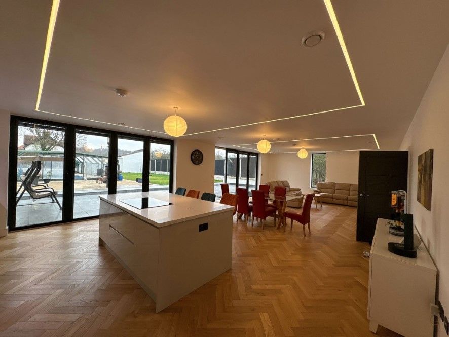 Property photo 3 of 33