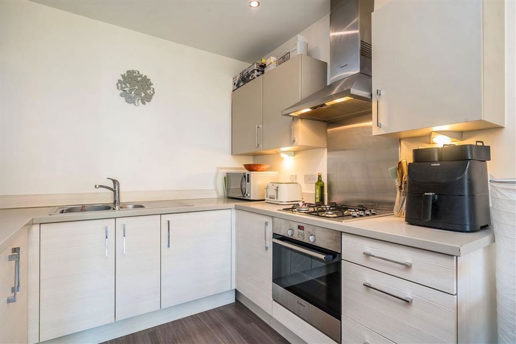 Property photo 3 of 6