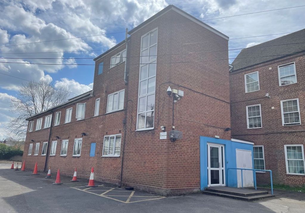 Property photo 1 of 6 05Ea6Fa0-1155-4A07-9363-1d9Cf4A37F85.Jpg