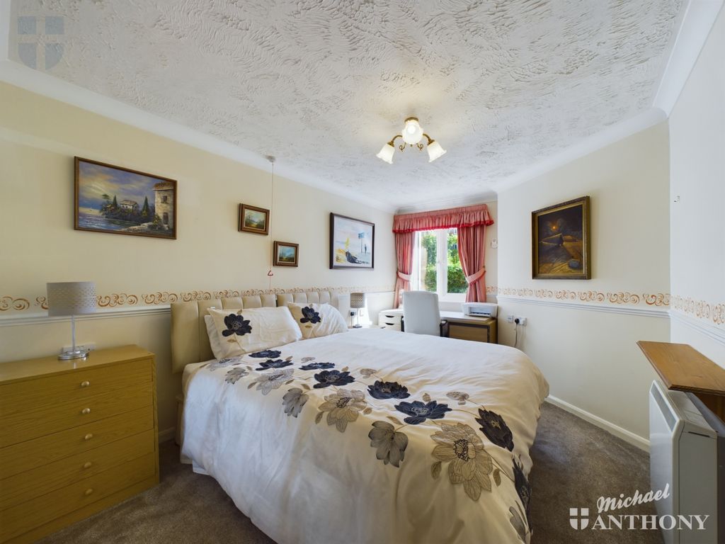 Property photo 3 of 10 Cam03218G0-Pr0333-Still008