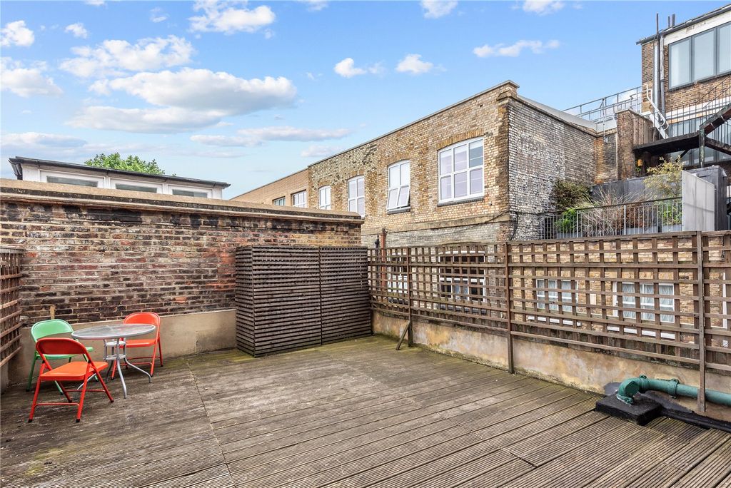 Property photo 1 of 11 Picture No. 22