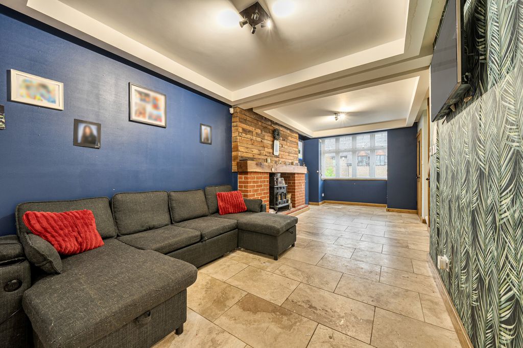 Property photo 3 of 20 1406646-13-6981F5...