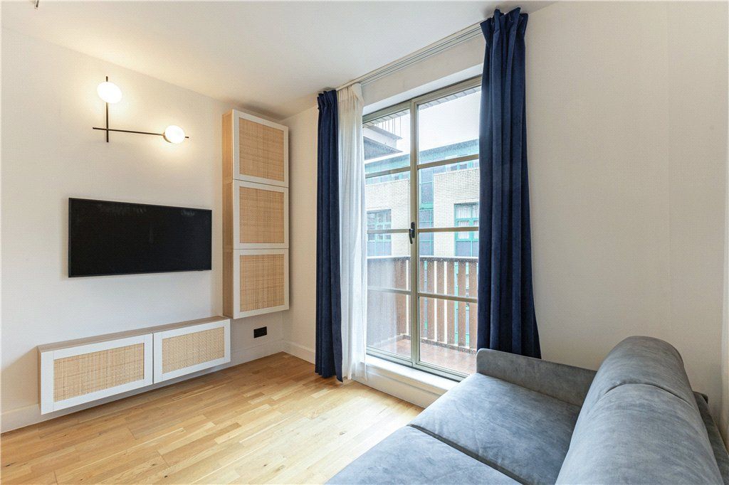 Property photo 3 of 17 Picture No. 32