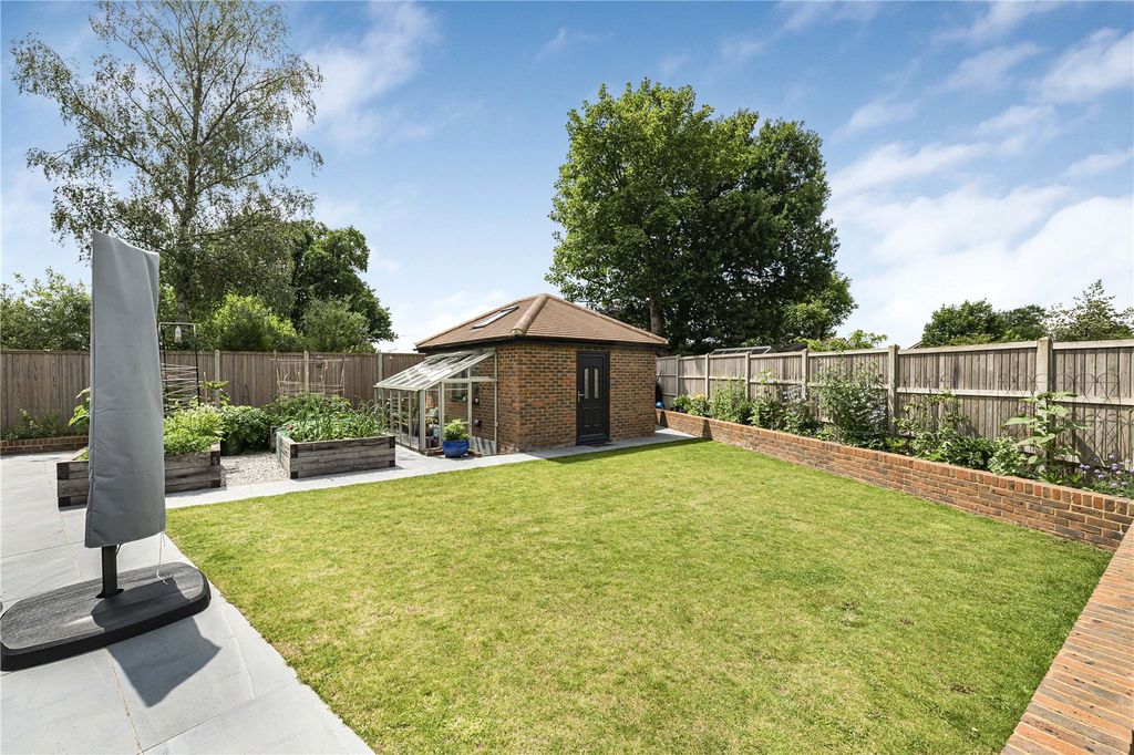 Property photo 3 of 27 Picture No. 06