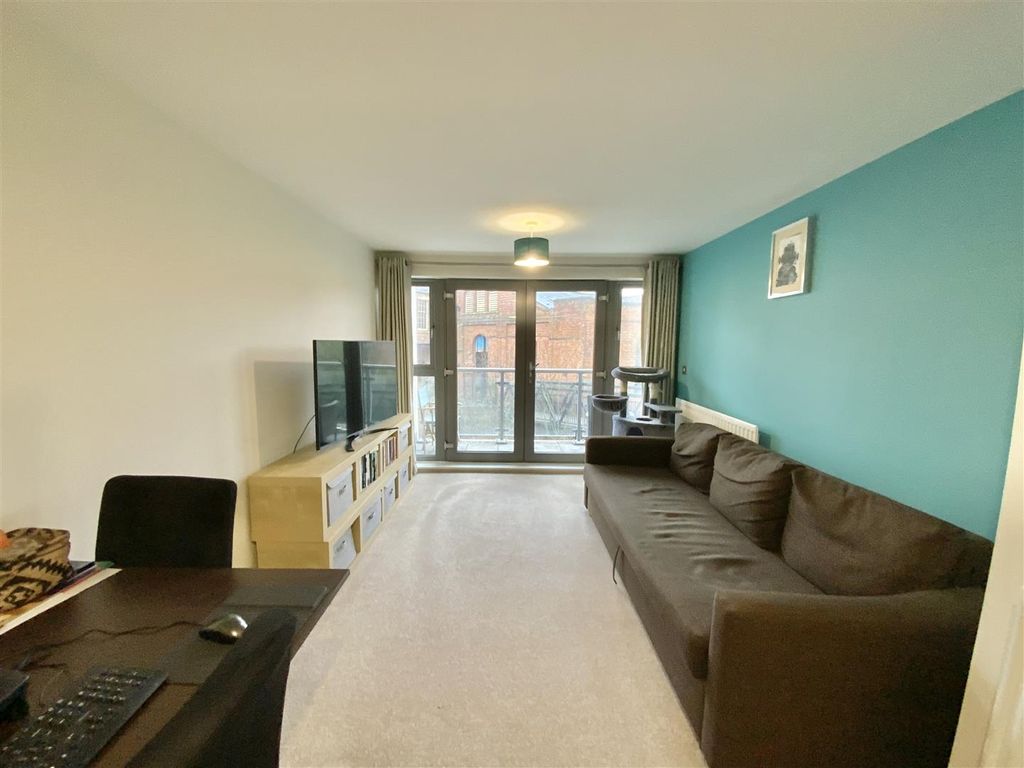 Property photo 3 of 11