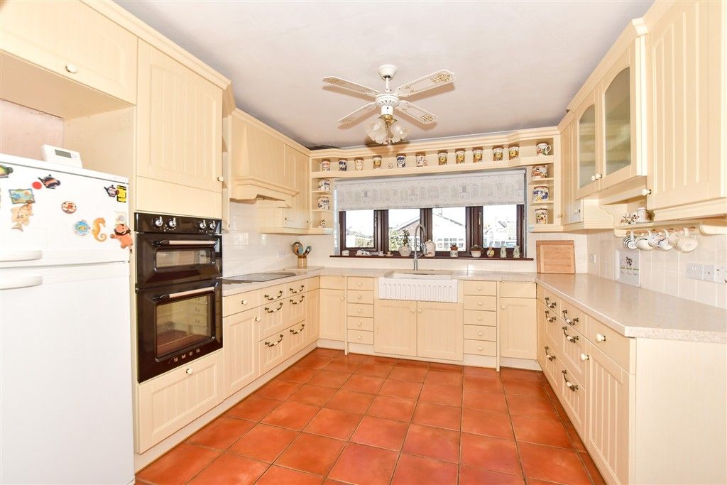 Property photo 1 of 12 Kitchen