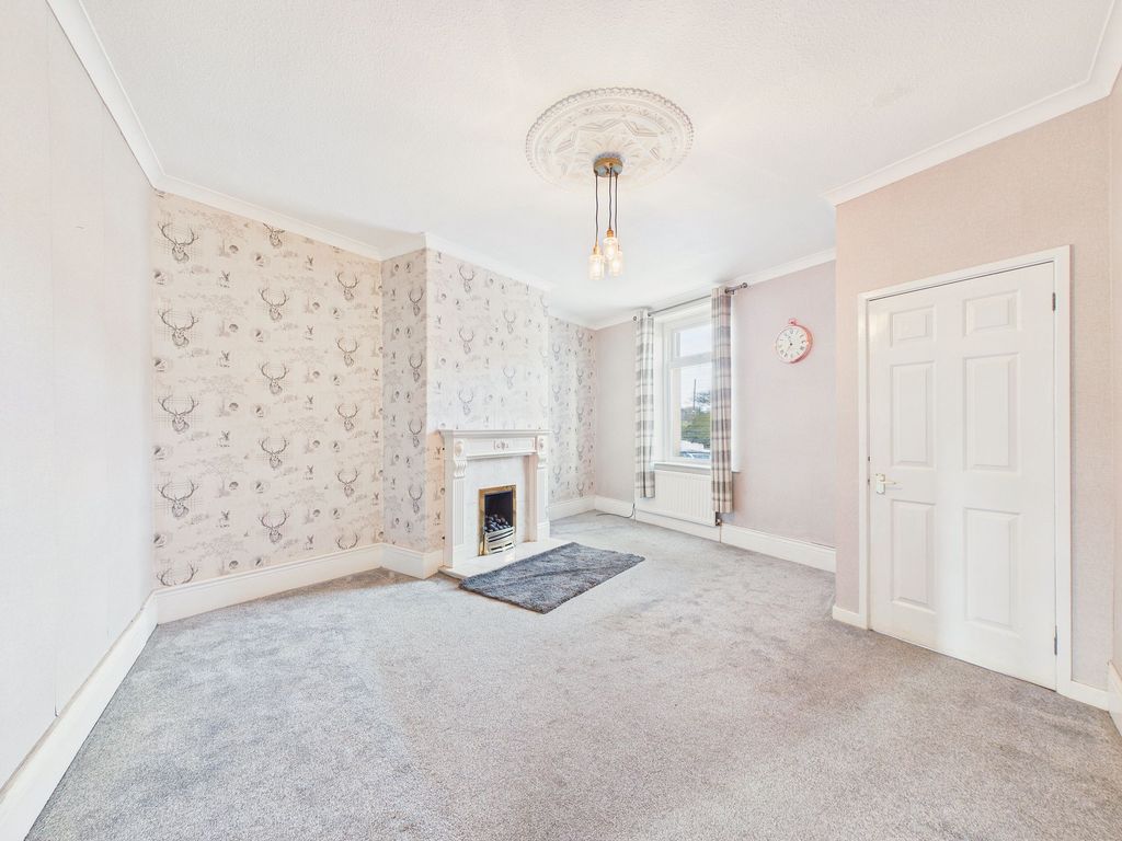 Property photo 2 of 9 Lounge