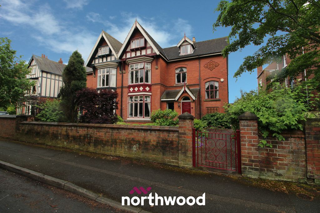 Property photo 1 of 69